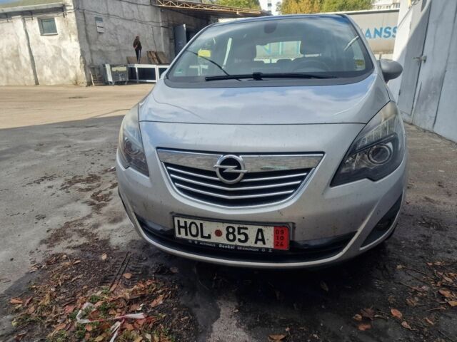 Сірий Опель Меріва, об'ємом двигуна 1.4 л та пробігом 203 тис. км за 7800 $, фото 10 на Automoto.ua