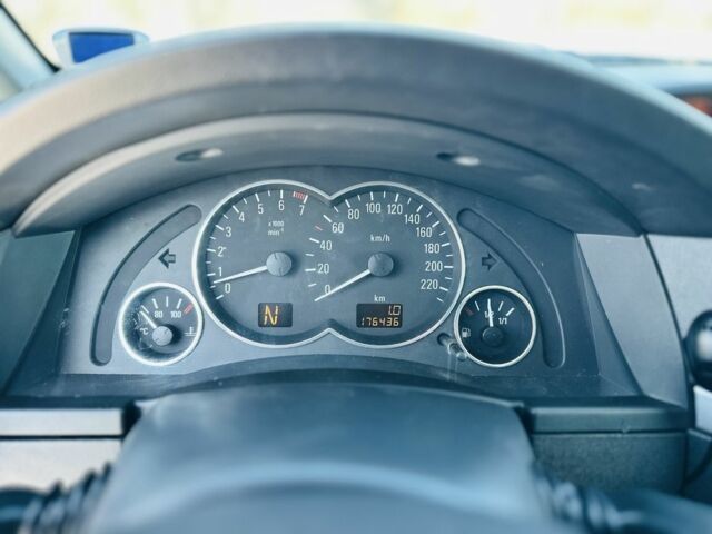 Синий Опель Мерива, объемом двигателя 1.6 л и пробегом 176 тыс. км за 2999 $, фото 7 на Automoto.ua