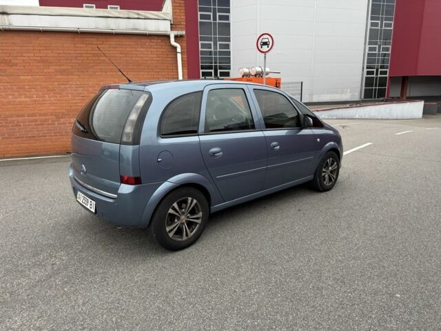 Синий Опель Мерива, объемом двигателя 1.6 л и пробегом 237 тыс. км за 3600 $, фото 6 на Automoto.ua