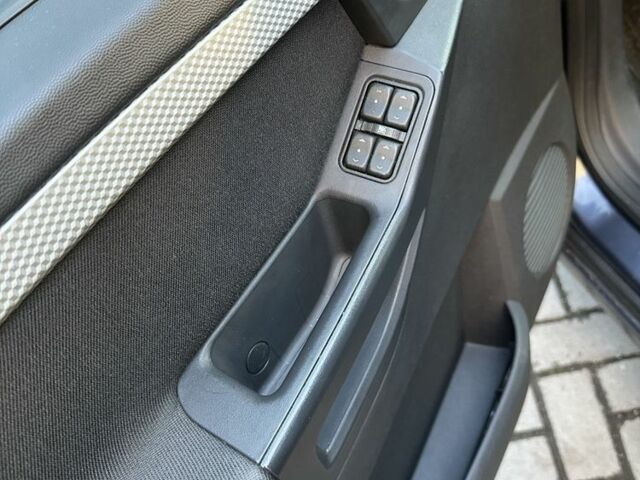 Опель Меріва 2009 у Луцьку на Automoto.ua Синій Опель Меріва, об'ємом двигуна 1.8 л та пробігом 238 тис. км за 4500 $, фото 10 на Automoto.ua