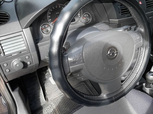 Синий Опель Мерива, объемом двигателя 1.4 л и пробегом 128 тыс. км за 5500 $, фото 7 на Automoto.ua