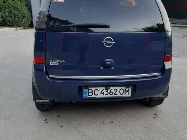 Синий Опель Мерива, объемом двигателя 1.4 л и пробегом 128 тыс. км за 5500 $, фото 1 на Automoto.ua