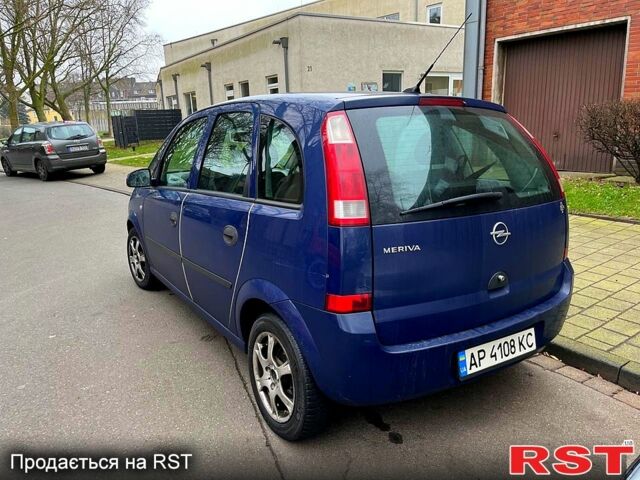 Синий Опель Мерива, объемом двигателя 1.6 л и пробегом 181 тыс. км за 4000 $, фото 1 на Automoto.ua