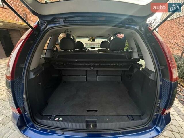 Синий Опель Мерива, объемом двигателя 1.69 л и пробегом 253 тыс. км за 3850 $, фото 12 на Automoto.ua