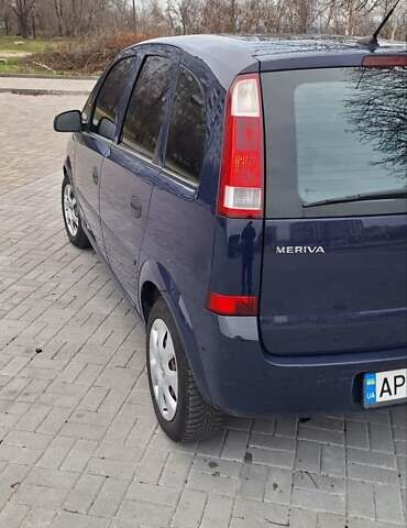 Синий Опель Мерива, объемом двигателя 1.6 л и пробегом 188 тыс. км за 4000 $, фото 5 на Automoto.ua