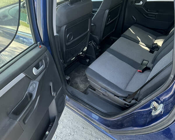 Синий Опель Мерива, объемом двигателя 1.8 л и пробегом 248 тыс. км за 4300 $, фото 8 на Automoto.ua