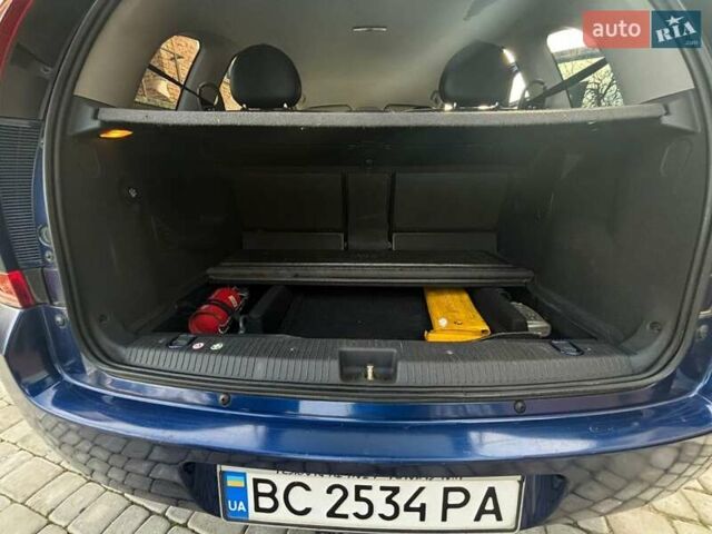Синий Опель Мерива, объемом двигателя 1.69 л и пробегом 253 тыс. км за 3850 $, фото 11 на Automoto.ua