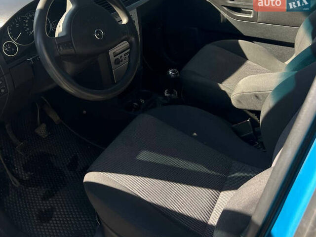 Синий Опель Мерива, объемом двигателя 1.6 л и пробегом 240 тыс. км за 3850 $, фото 17 на Automoto.ua