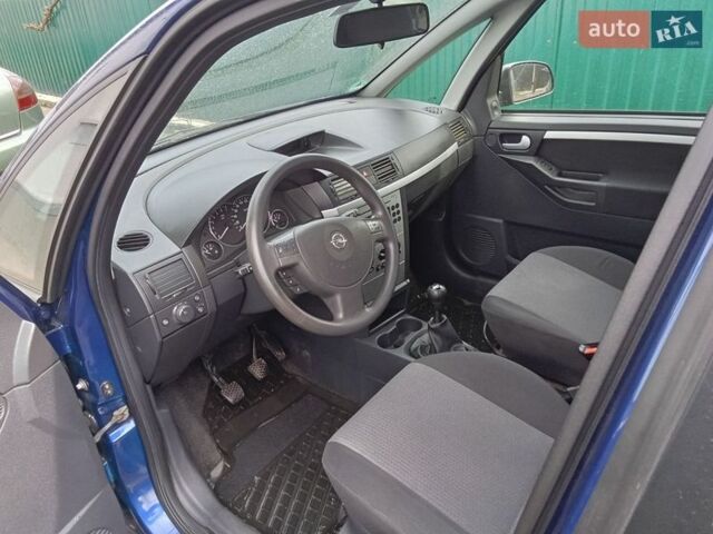 Синий Опель Мерива, объемом двигателя 1.6 л и пробегом 160 тыс. км за 3690 $, фото 15 на Automoto.ua