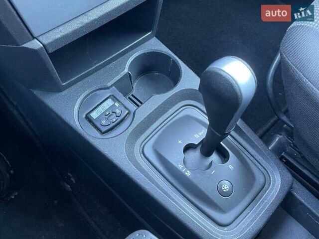 Синій Опель Меріва, об'ємом двигуна 1.6 л та пробігом 195 тис. км за 5200 $, фото 34 на Automoto.ua