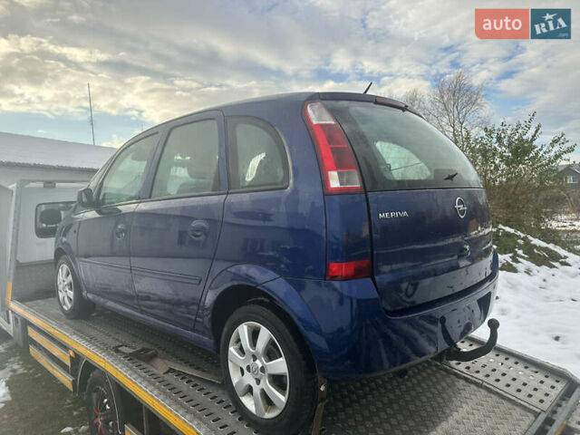 Синий Опель Мерива, объемом двигателя 1.6 л и пробегом 210 тыс. км за 2200 $, фото 2 на Automoto.ua