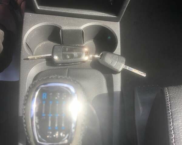 Синий Опель Мерива, объемом двигателя 1.6 л и пробегом 217 тыс. км за 5300 $, фото 1 на Automoto.ua