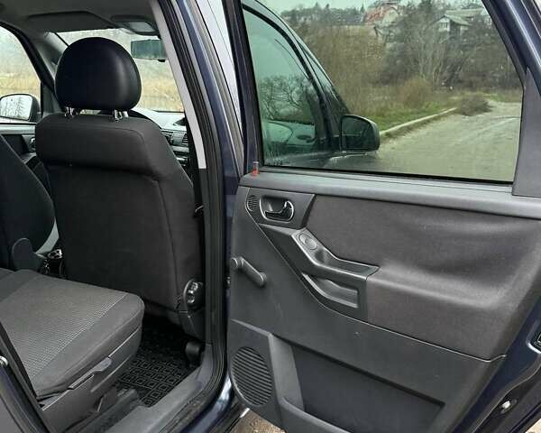 Синій Опель Меріва, об'ємом двигуна 1.6 л та пробігом 242 тис. км за 4500 $, фото 42 на Automoto.ua