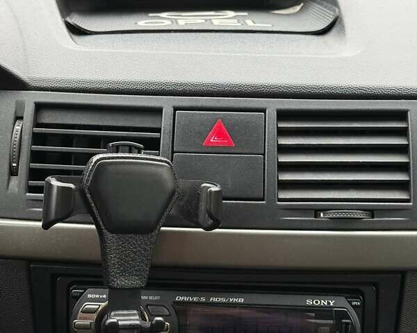 Синій Опель Меріва, об'ємом двигуна 1.6 л та пробігом 242 тис. км за 4500 $, фото 35 на Automoto.ua