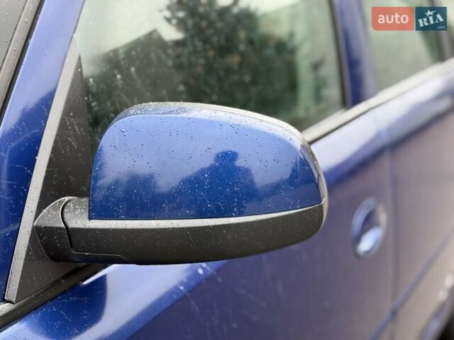 Синий Опель Мерива, объемом двигателя 1.6 л и пробегом 142 тыс. км за 3950 $, фото 10 на Automoto.ua