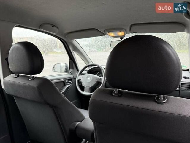 Синий Опель Мерива, объемом двигателя 1.6 л и пробегом 142 тыс. км за 3950 $, фото 50 на Automoto.ua