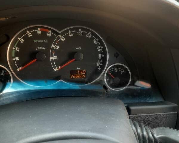 Синій Опель Меріва, об'ємом двигуна 1.25 л та пробігом 227 тис. км за 4500 $, фото 4 на Automoto.ua