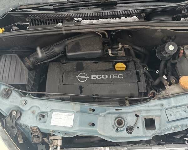 Синий Опель Мерива, объемом двигателя 1.6 л и пробегом 141 тыс. км за 4000 $, фото 13 на Automoto.ua