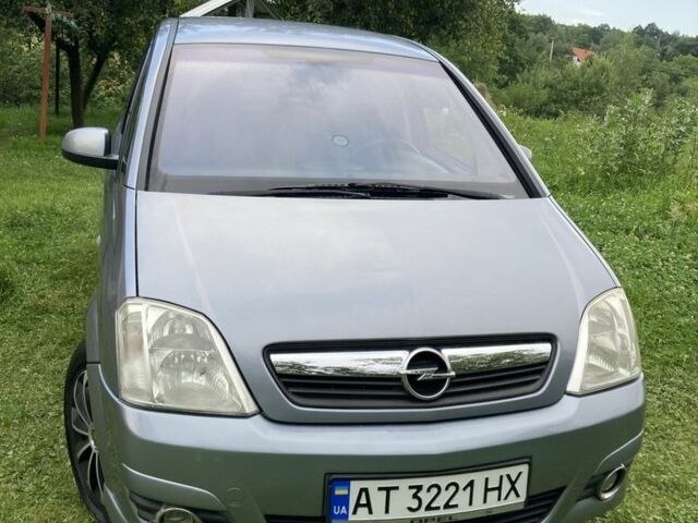 Синий Опель Мерива, объемом двигателя 1.6 л и пробегом 157 тыс. км за 6000 $, фото 1 на Automoto.ua