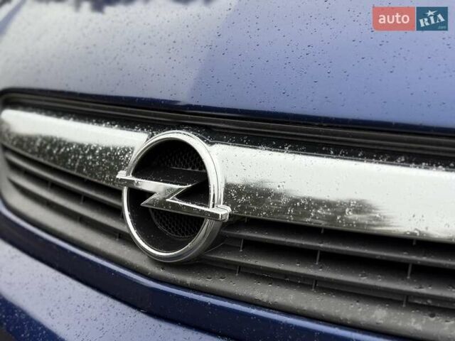 Синий Опель Мерива, объемом двигателя 1.6 л и пробегом 142 тыс. км за 3950 $, фото 7 на Automoto.ua