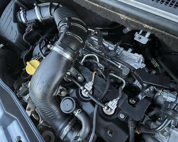 Синий Опель Мерива, объемом двигателя 1.69 л и пробегом 262 тыс. км за 3550 $, фото 33 на Automoto.ua