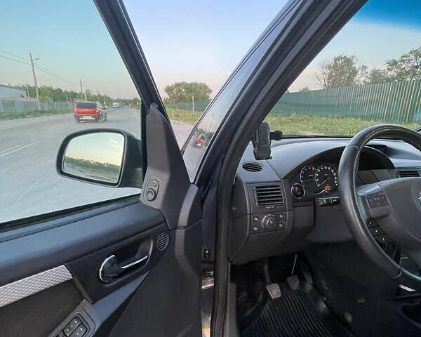 Синий Опель Мерива, объемом двигателя 1.69 л и пробегом 262 тыс. км за 3550 $, фото 30 на Automoto.ua