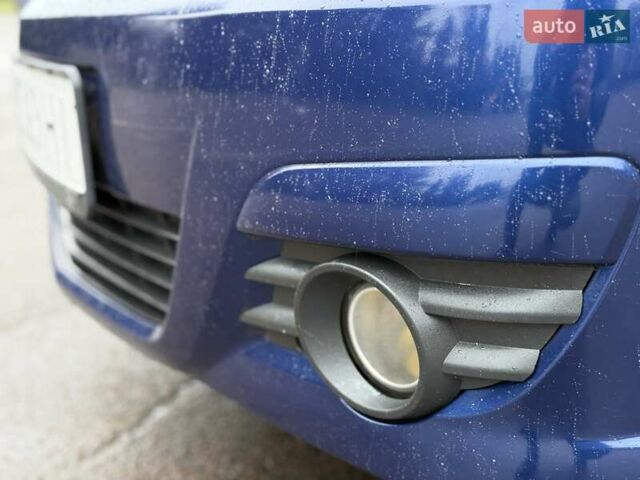 Синий Опель Мерива, объемом двигателя 1.6 л и пробегом 142 тыс. км за 3950 $, фото 8 на Automoto.ua