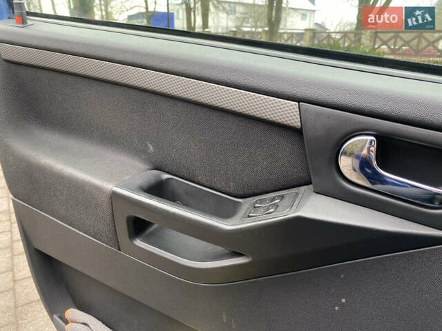 Синий Опель Мерива, объемом двигателя 1.6 л и пробегом 101 тыс. км за 4850 $, фото 27 на Automoto.ua