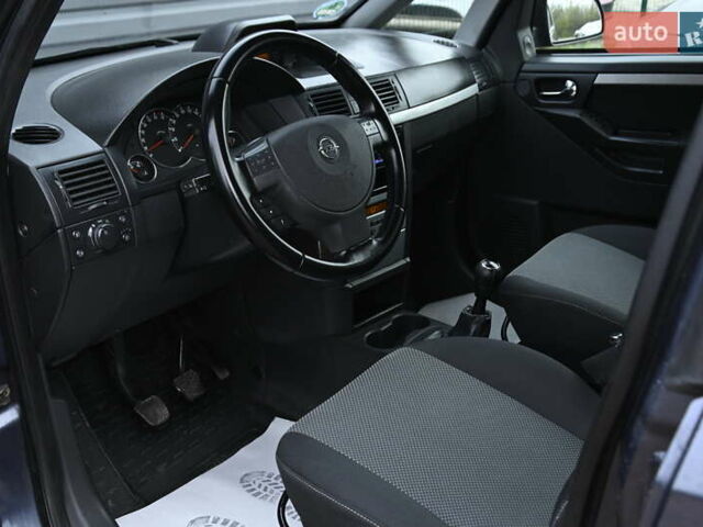 Синий Опель Мерива, объемом двигателя 1.6 л и пробегом 281 тыс. км за 3700 $, фото 16 на Automoto.ua