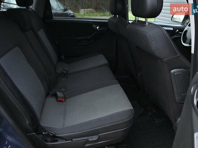 Синий Опель Мерива, объемом двигателя 1.6 л и пробегом 281 тыс. км за 3700 $, фото 25 на Automoto.ua