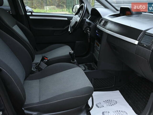 Синий Опель Мерива, объемом двигателя 1.6 л и пробегом 281 тыс. км за 3700 $, фото 30 на Automoto.ua