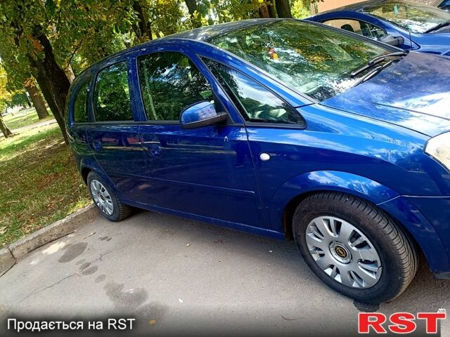 Синий Опель Мерива, объемом двигателя 1.6 л и пробегом 204 тыс. км за 4700 $, фото 1 на Automoto.ua