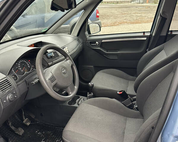 Синий Опель Мерива, объемом двигателя 1.36 л и пробегом 164 тыс. км за 5000 $, фото 7 на Automoto.ua