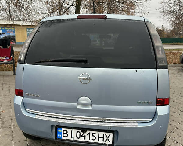 Синий Опель Мерива, объемом двигателя 1.36 л и пробегом 164 тыс. км за 5000 $, фото 3 на Automoto.ua
