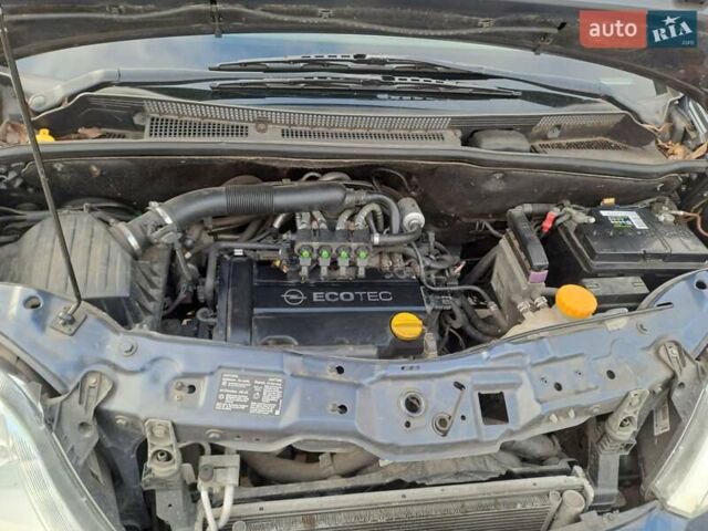 Синий Опель Мерива, объемом двигателя 1.36 л и пробегом 202 тыс. км за 4350 $, фото 27 на Automoto.ua