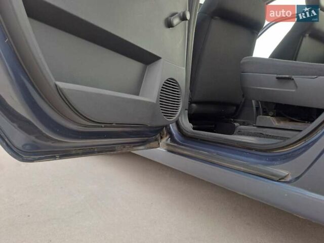 Синий Опель Мерива, объемом двигателя 1.36 л и пробегом 202 тыс. км за 4350 $, фото 20 на Automoto.ua