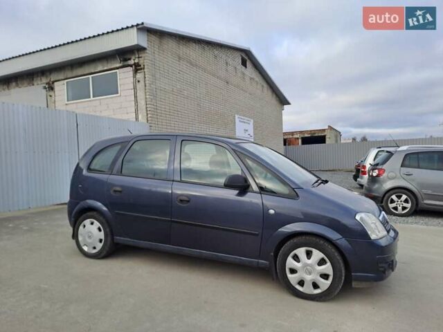 Синий Опель Мерива, объемом двигателя 1.36 л и пробегом 202 тыс. км за 4350 $, фото 3 на Automoto.ua