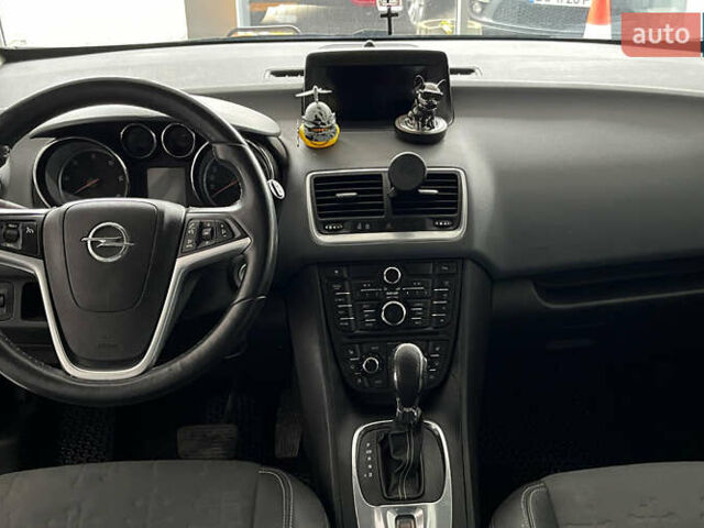 Синий Опель Мерива, объемом двигателя 1.69 л и пробегом 271 тыс. км за 6600 $, фото 9 на Automoto.ua