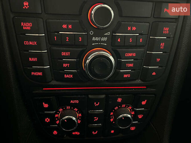 Синий Опель Мерива, объемом двигателя 1.69 л и пробегом 271 тыс. км за 6600 $, фото 14 на Automoto.ua