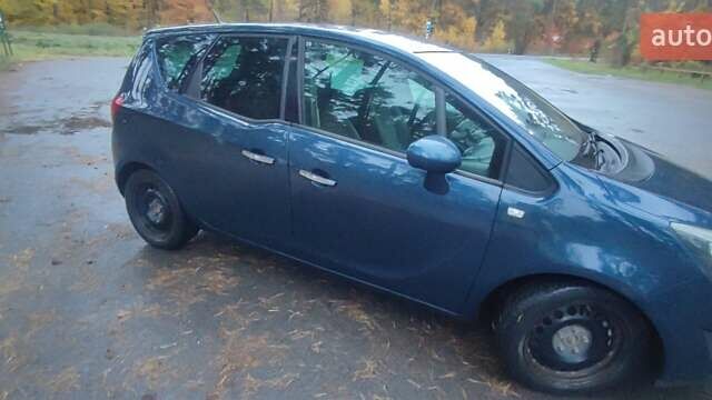 Синий Опель Мерива, объемом двигателя 1.6 л и пробегом 268 тыс. км за 6700 $, фото 2 на Automoto.ua