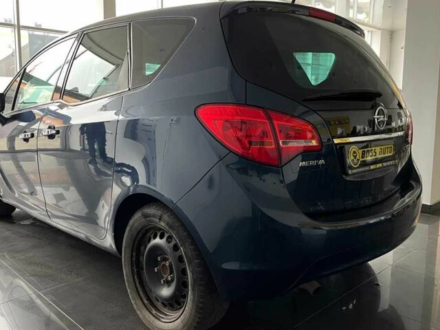 Синий Опель Мерива, объемом двигателя 1.7 л и пробегом 271 тыс. км за 6600 $, фото 4 на Automoto.ua