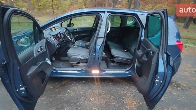 Синий Опель Мерива, объемом двигателя 1.6 л и пробегом 268 тыс. км за 6700 $, фото 16 на Automoto.ua