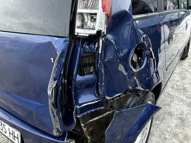 Синій Опель Меріва, об'ємом двигуна 1.6 л та пробігом 170 тис. км за 2800 $, фото 12 на Automoto.ua