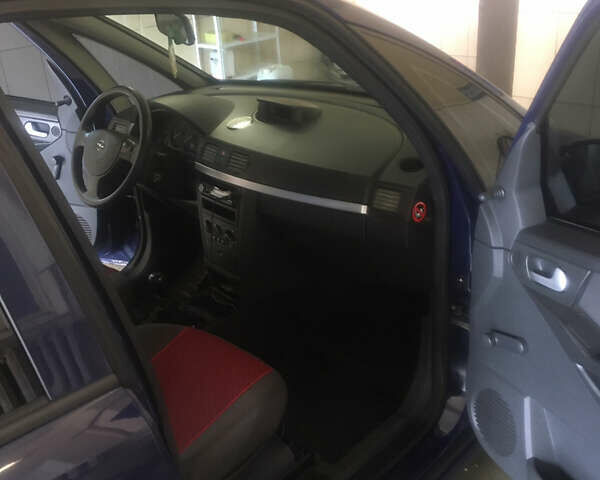 Синій Опель Меріва, об'ємом двигуна 1.6 л та пробігом 264 тис. км за 4000 $, фото 3 на Automoto.ua