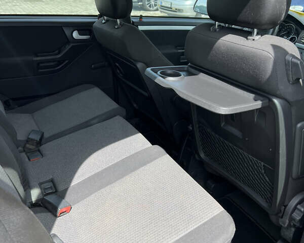 Синій Опель Меріва, об'ємом двигуна 1.6 л та пробігом 184 тис. км за 4444 $, фото 11 на Automoto.ua