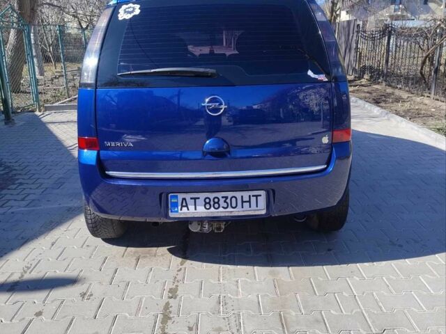 Синий Опель Мерива, объемом двигателя 1.6 л и пробегом 224 тыс. км за 3200 $, фото 8 на Automoto.ua