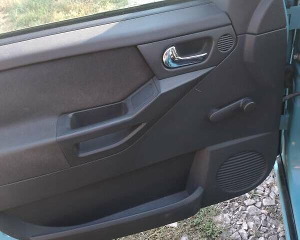 Синій Опель Меріва, об'ємом двигуна 1.4 л та пробігом 258 тис. км за 5000 $, фото 17 на Automoto.ua