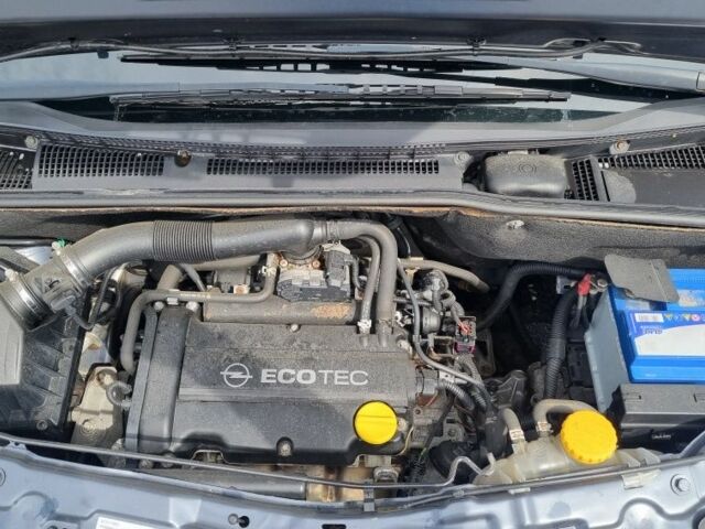 Синий Опель Мерива, объемом двигателя 0 л и пробегом 200 тыс. км за 5600 $, фото 19 на Automoto.ua