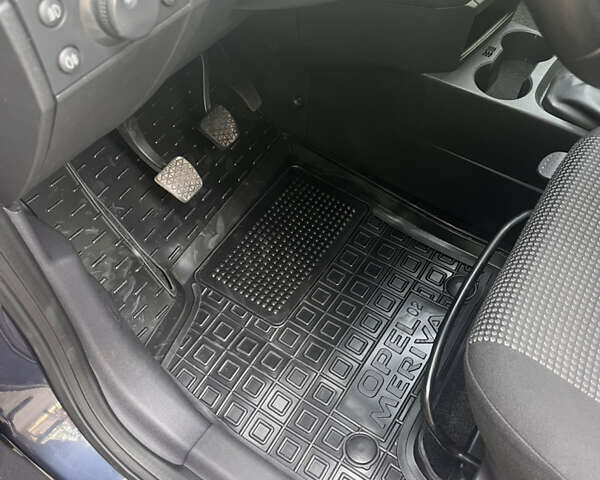 Синий Опель Мерива, объемом двигателя 1.4 л и пробегом 214 тыс. км за 4950 $, фото 24 на Automoto.ua