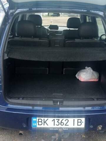 Опель Мерива 2009 в Ровно на Automoto.ua Синий Опель Мерива, объемом двигателя 1.6 л и пробегом 283 тыс. км за 4650 $, фото 1 на Automoto.ua